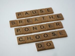 the-power-of-pause-to-shake-off-negativity